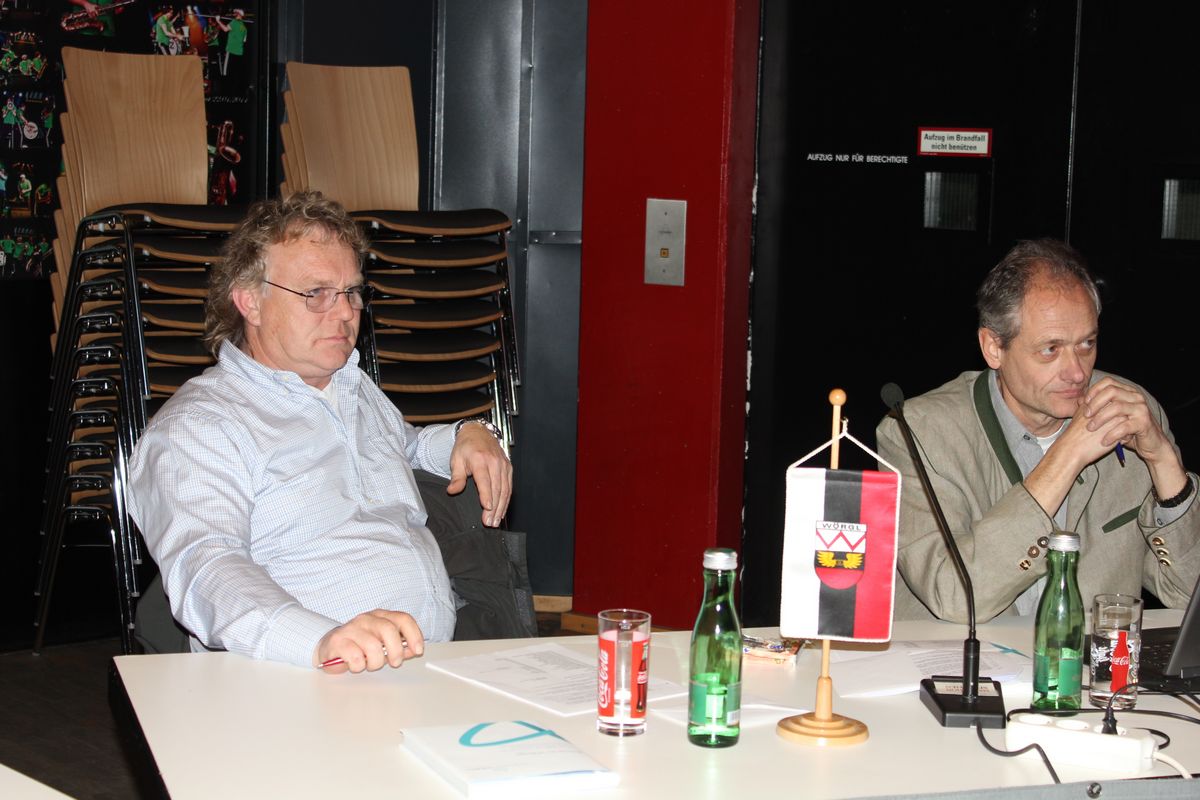Gemeinderat Manfred Mohn und Gemeinderat Hubert Aufschnaiter (rechts).