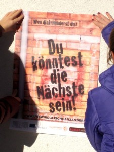 Plakataktion gegen Diskriminierung. Foto: Komm!unity