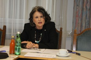 Bürgermeisterin Hedi Wechner bei der Pressekonferenz am 21. Mai 2016. Foto: Veronika Spielbichler