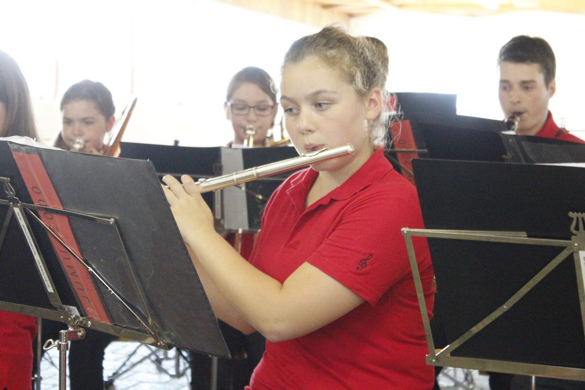 Platzkonzert der JUMU Bruckhäusl Juni 2016. Foto: Veronika Spielbichler