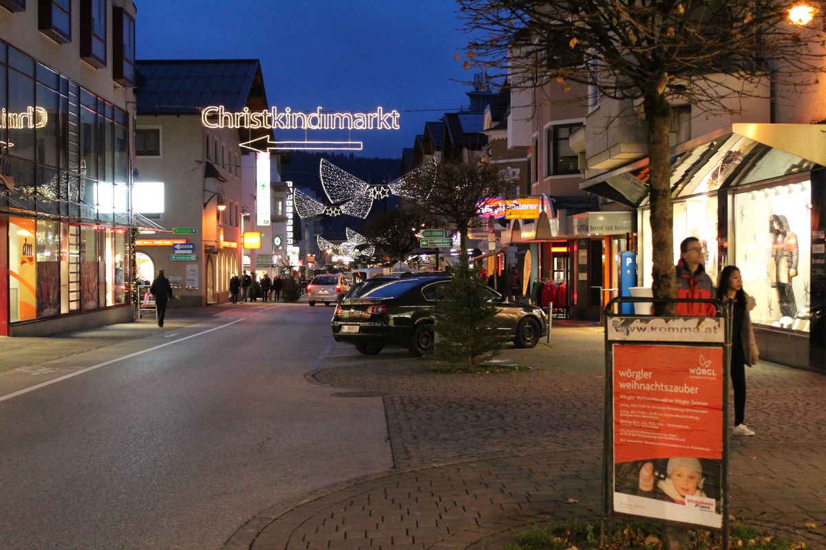 Advent-Auftakt in Wörgl mit Christbaumfeier und Christkindlmarkteröffnung. Foto: Veronika Spielbichler