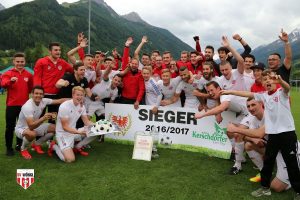 Riesenjubel beim SV Wörgl über den Cup-Sieg 2016/17. Foto: SV Wörgl