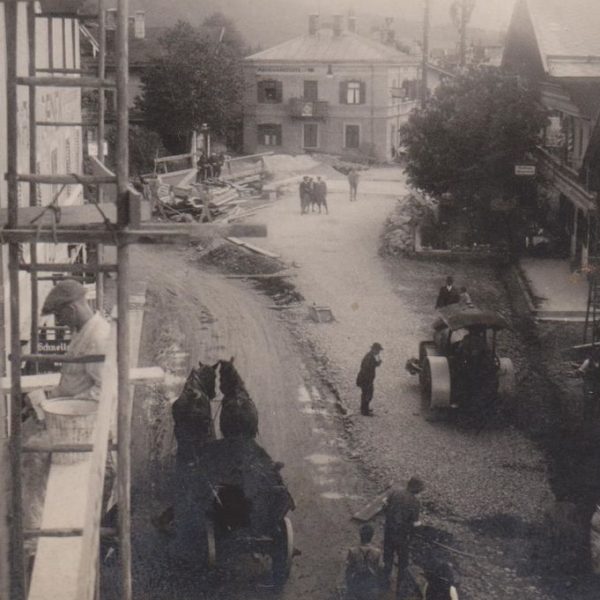 Wörgl 1932 - Straßenbau mit Freigeld. Foto: Unterguggenberger Institut Archiv