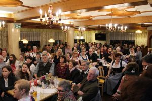 CD-Präsentation "Beim Hoamfahrn" der Familienmusik Puchleitner aus Wörgl am 18.11.2017. Foto: Veronika Spielbichler