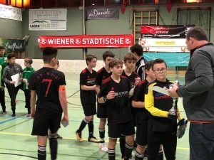 Die U14-Mannschaft des SV Wörgl bei der Siegerehrung in Bruckhäusl. Foto: Ewald Linzbauer