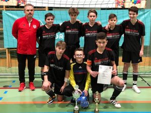 Die U14-Mannschaft des SV Wörgl siegte beim Bruckhäusler Hallenfußballturnier. Foto: Ewald Linzbauer