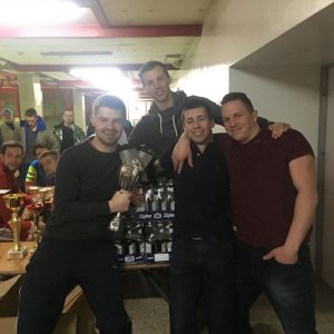 Die Trink-Pokalsieger Alwin & die Chipmunks mit Daniel Bramböck. Foto: TFV-Schiedsrichter - Gruppe Unterland Ost