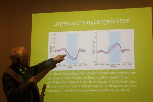 Vortrag "Die Zirbe" mit DI Dr. Hubert Kammerlander am 6.2.2018 im Tagungshaus Wörgl. Foto: Veronika Spielbichler