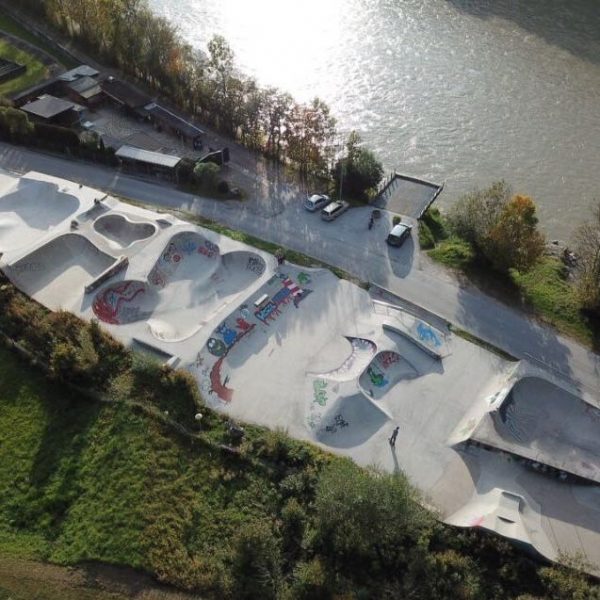 Der Wörgler Skateboardpark am Inn wird am 14. Juli 2018 nach seiner Fertigstellung der Öffentlichkeit vorgestellt. Foto: Bruno Astleitner