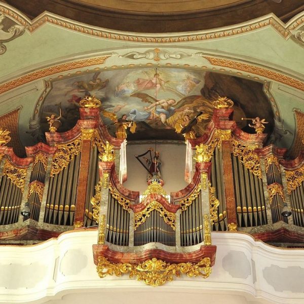Zum 20-Jahr-Jubiläum der Metzler Orgel in der Hopfgartner Pfarrkirche gibt es heuer eine Reihe von Orgelkonzerten. Foto: Kammermusikfest Hopfgarten.