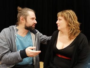"Das ewige Spiel" titelt ein Forum-Theaterprojekt zur Geschlecherrollen-Thematik. Foto: Armin Staffler
