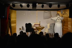Theater unterLand - "Krach im Hause Gott" in der Zone Kultur.Leben.Wörgl, Premiere am 25.10.2019. Foto: Veronika Spielbichler