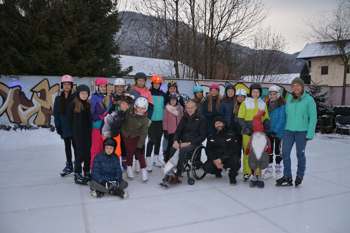 Kunsteislaufplatz in der Zone Wörgl im Dezember 2019. Foto: Veronika Spielbichler