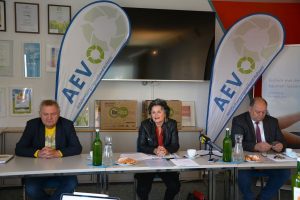AEV-Pressekonferenz Neuregelung Restmüll Siedlungsabfälle am 1.10.2020 bei den Stadtwerken Wörgl. Foto: Veronika Spielbichler
