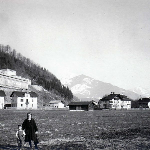 Die Zementindustrie spielte in der Wirtschaftsgeschichte im Tiroler Unterland eine wichtige Rolle – das Foto stellte Rudi Pardon zur Verfügung. Foto: LA21 Bruckhäusl aktiv