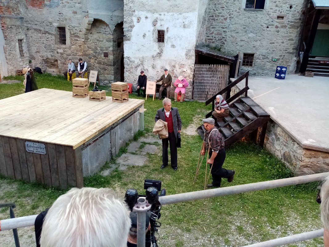 Burgfestspiele Reichenau - Premiere "Das Wunder von Wörgl" am 14.7.2022. Foto: Veronika Spielbichler