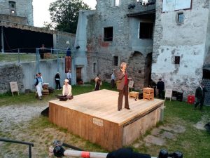 Burgfestspiele Reichenau - Premiere "Das Wunder von Wörgl" am 14.7.2022. Foto: Veronika Spielbichler
