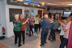Seniorennachmittag Tanz & Hoagascht in der Zone Wörgl am 7.11.2022. Foto: Veronika Spielbichler