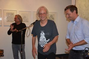 Vernissage "Zeichnungen aus 70 Jahren" von Mike Zangerl in der "Galerie ohne Polylog" am 7.7.2023. Foto: Veronika Spielbichler