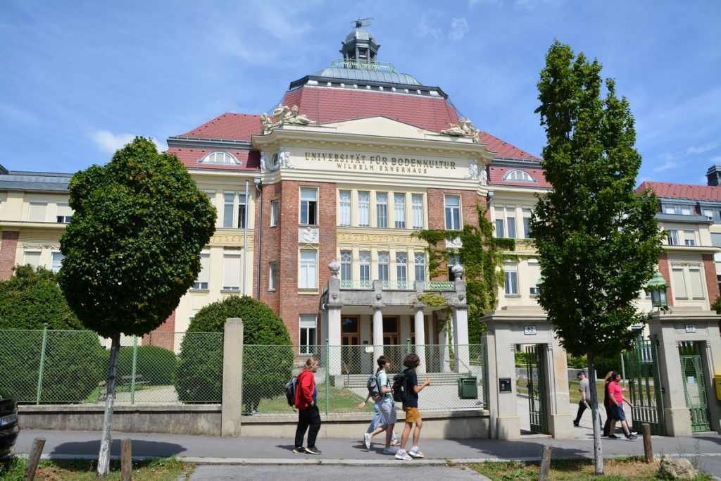 AEMS Summer University Vienna mit Beteiligung des Unterguggenberger Institutes am 31.7.2023. Foto: Veronika Spielbichler