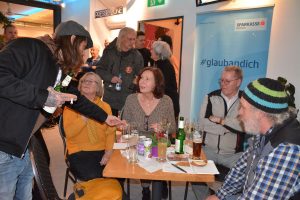 Erste Weißwurscht-Party in der Zone Kultur.Leben.Wörgl am 23.2.2024. Foto: Veronika Spielbichler