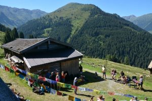 Theater auf der Alm am 10. August 2024 im Langen Grund in der Kelchsau. Foto: Veronika Spielbichler