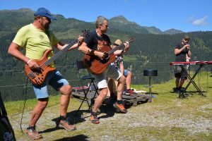 Theater auf der Alm am 10. August 2024 im Langen Grund in der Kelchsau. Foto: Veronika Spielbichler