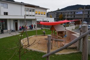 Eröffnungsfeier Volksschul- und Kindergartenerweiterung in Bruckhäusl am 25. Oktober 2024. Foto: Veronika Spielbichler