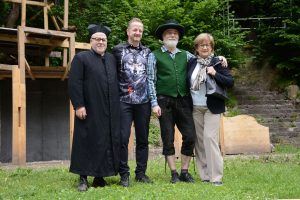 Pressekonferenz der Rattenberger Schlossbergspiele zu "Vollmond - Ein Land jagt den Wolf" am 21.5.2025. Foto: Veronika Spielbichler