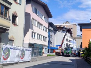 Abbruch Bauprojekt Wörgl Stadtmitte - Baustelleneinrichtung am 2. Juni 2025. Foto: Veronika Spielbichler
