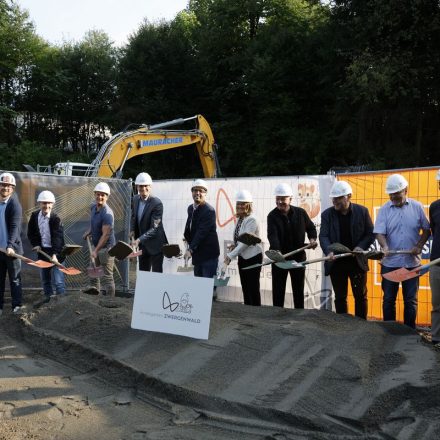 Spatenstich Kindergarten Zwergenwald am 6.8.2025. Foto: Stadtmarketing Wörgl