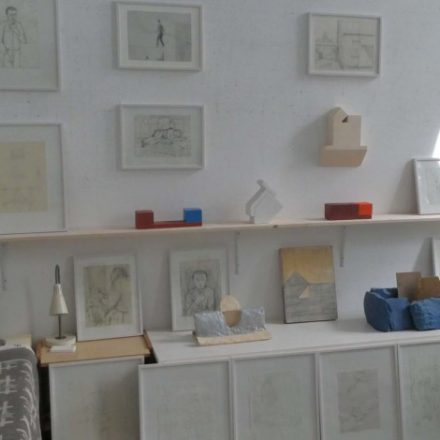 Am 3. Oktober 2025 wird die Ausstellung mit Arbeiten von Gottfried Hundsbichler in der Galerie am Stadtplatz in Wörgl eröffnet. Foto: Atelier Hundsbichler, Wien