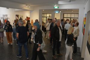 Ausstellung Adi Haaser und Rudi Schwarz von 19.-21.9.2025 in der Galerie am Stadtplatz in Wörgl. Foto: Veronika Spielbichler