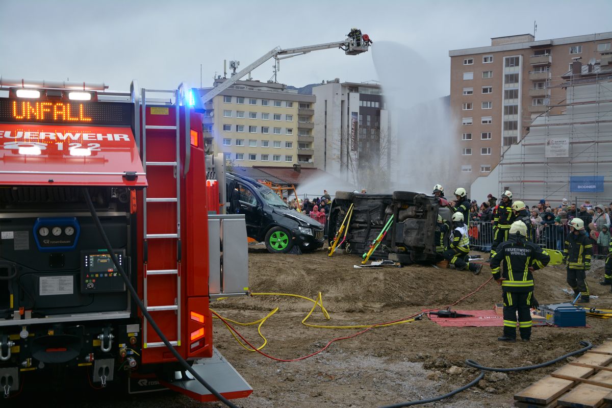 Jahreshauptübung der FF Wörgl am 25.10.2025 auf dem Baustellengelände Wörgl Mitte. Foto: Veronika Spielbichler