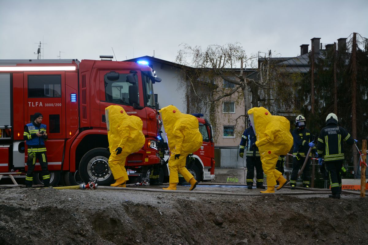 Jahreshauptübung der FF Wörgl am 25.10.2025 auf dem Baustellengelände Wörgl Mitte. Foto: Veronika Spielbichler