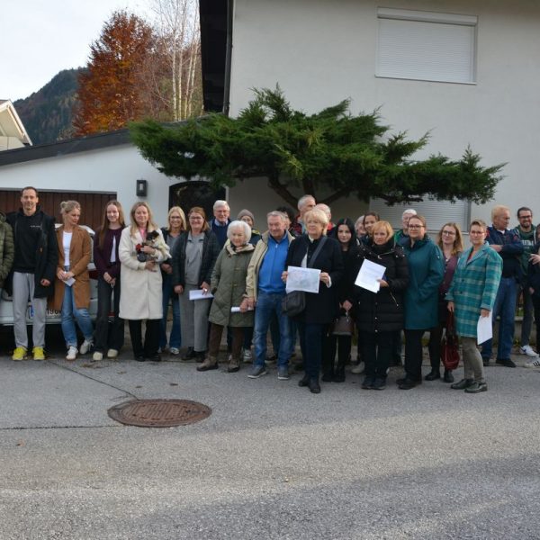 Protestkundgebung Simon-Prem-Straße am 14.11.2025. Foto: Veronika Spielbichler