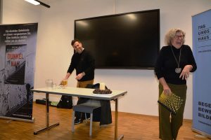 Lesung von Roman Klementovic aus dem Thriller Dunkelnah auf Einladung der Bücherei Wörgl am 19.11.2025. Foto: Veronika Spielbichler