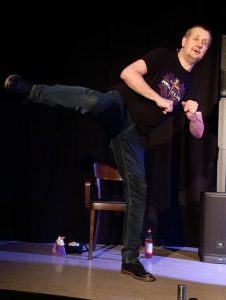 Die "Superväter" - Kabarett von Stefan Peschta und Jürgen Heiss am 22.11.2025 in der Kulturfabrik Kufstein. Foto: Veronika Spielbichler