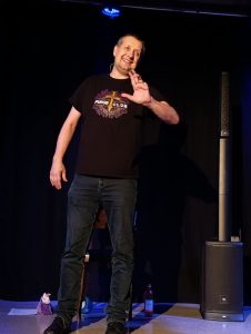 Die "Superväter" - Kabarett von Stefan Peschta und Jürgen Heiss am 22.11.2025 in der Kulturfabrik Kufstein. Foto: Veronika Spielbichler