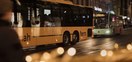 In der Silvesternacht sind von 20 Uhr abends bis 5 Uhr früh alle Öffis in Tirol kostenlos. Foto: VVT