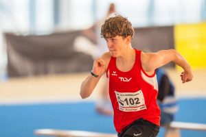 Benjamin Moser beim 600 m-Lauf. Foto: TS Wörgl/ÖLV