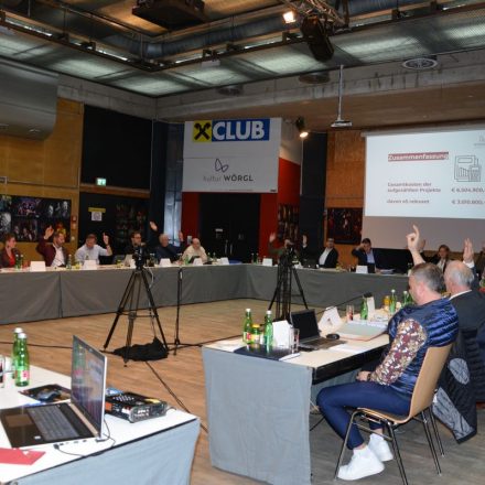 Wörgler Gemeinderat am 10.12.2025. Foto: Veronika Spielbichler