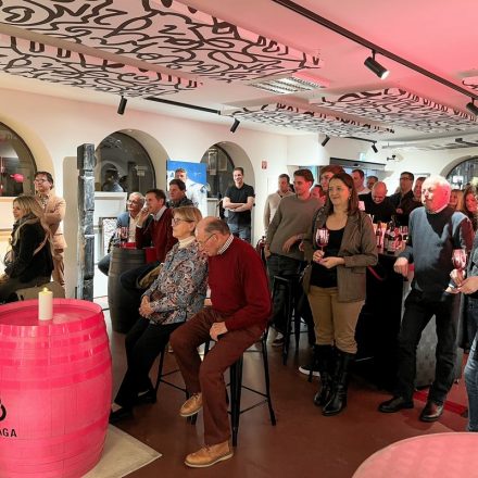 Großer Andrang beim Neujahrs-Netzwerktreffen des Wirtschaftsbundes Wörgl im UniKat in Wörgl. Foto: Wirtschaftsbund Tirol