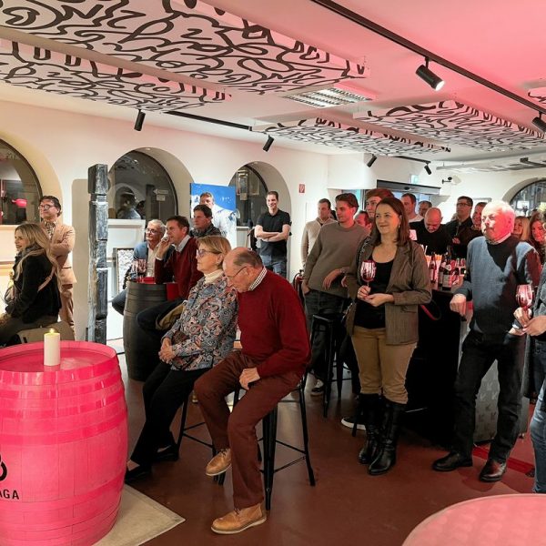 Großer Andrang beim Neujahrs-Netzwerktreffen des Wirtschaftsbundes Wörgl im UniKat in Wörgl. Foto: Wirtschaftsbund Tirol