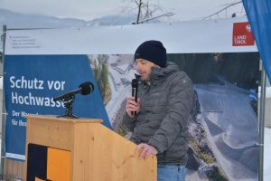 Spatenstich für 1. Bauabschnitt Hochwasserschutz Brixentaler Ache. Foto: Veronika Spielbichler