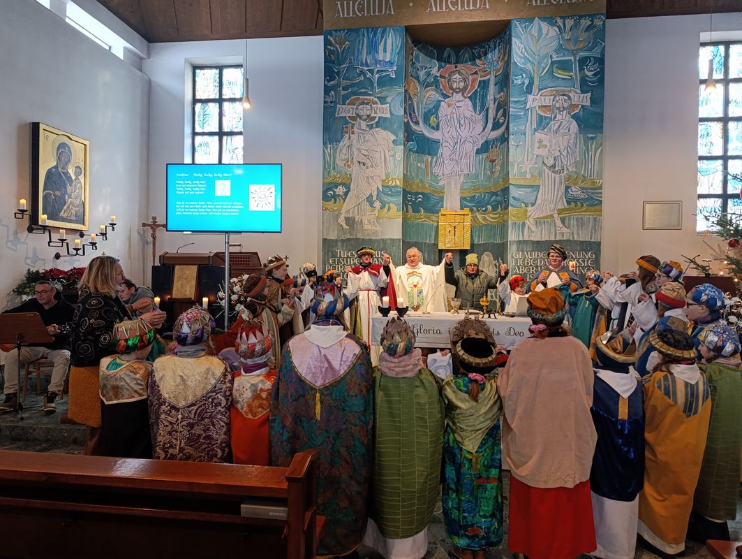 Sternsinger-Familiengottesdienst in Bruckhäusl am 6.1.2026. Foto: Veronika Spielbichler
