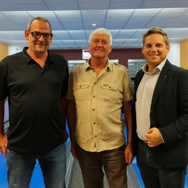 Der wiedergewählte Obmann des ESV Wörgl Peter Hausberger mit seinen beiden Stellvertretern Christoph Plattner (li.) und LAbg. StR. Christian Kovacevic (re.). Foto: ESV Wörgl