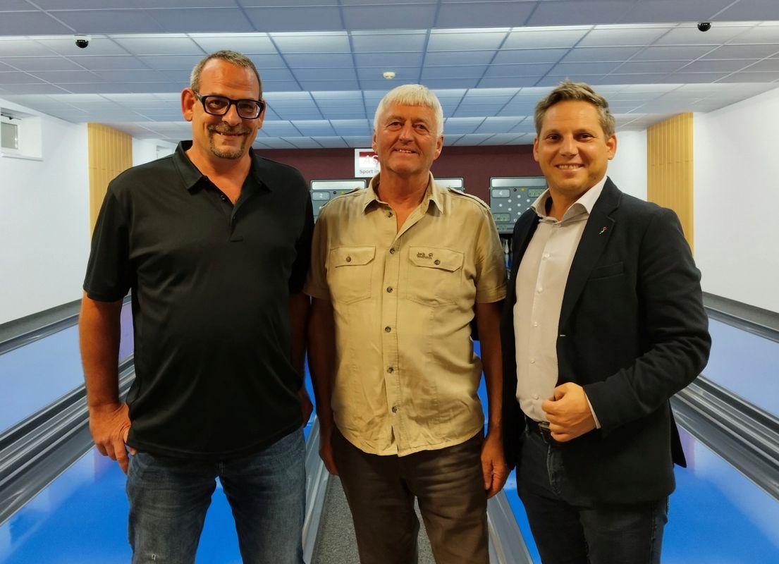 Der wiedergewählte Obmann des ESV Wörgl Peter Hausberger mit seinen beiden Stellvertretern Christoph Plattner (li.) und LAbg. StR. Christian Kovacevic (re.). Foto: ESV Wörgl