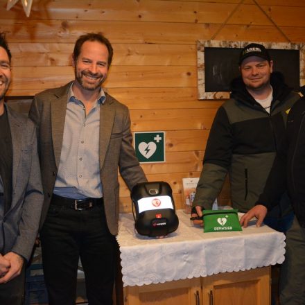 Neuer Defi-Standort beim Fohringer Hofladen in Wörg Weiler Haus. Foto: Veronika Spielbichler